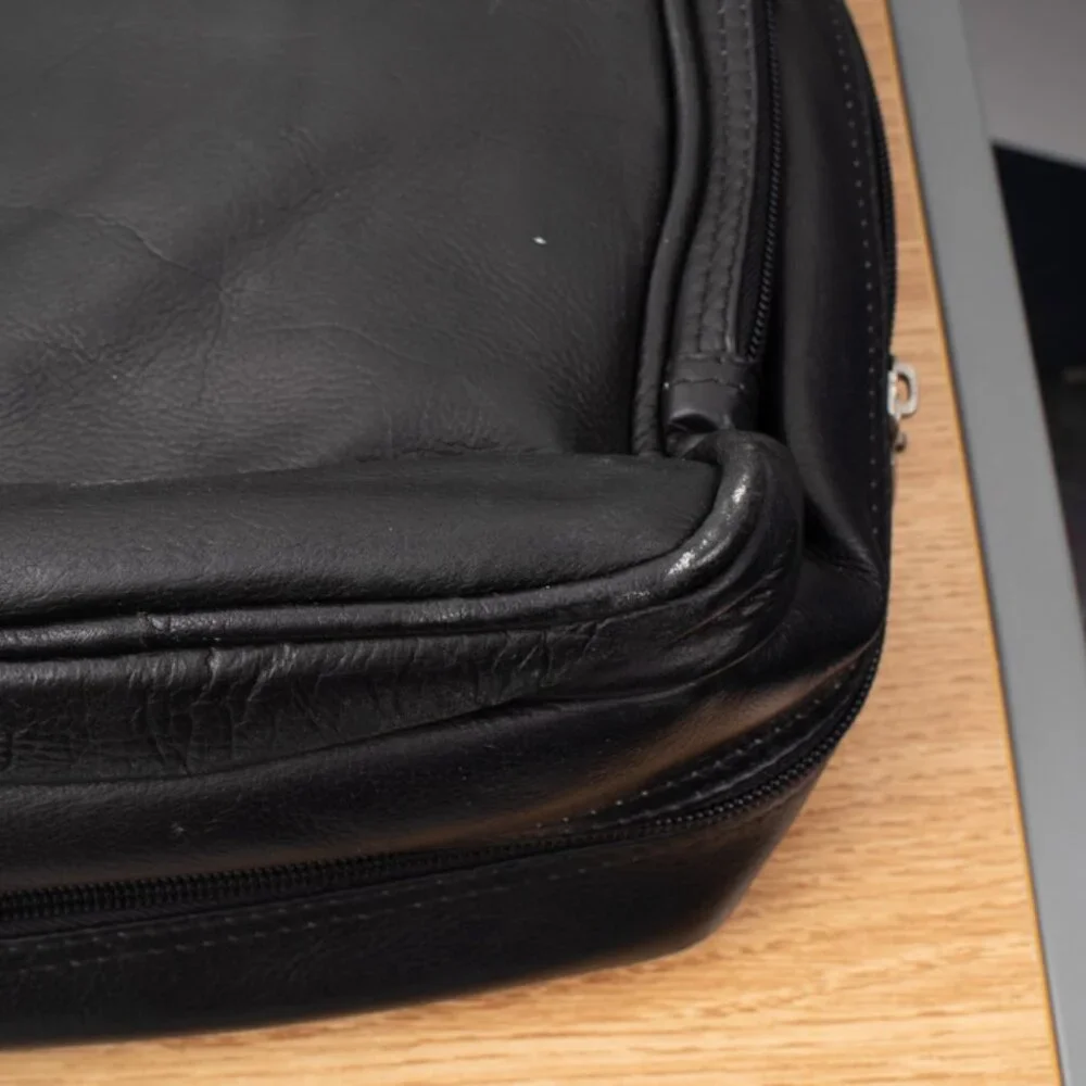 Queros Volare Black Columbian Leather Messanger Brief Bag Removable Strap